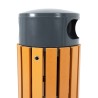 Zoom sur le couvercle de la Poubelle extérieure ronde en bois composite 30 L